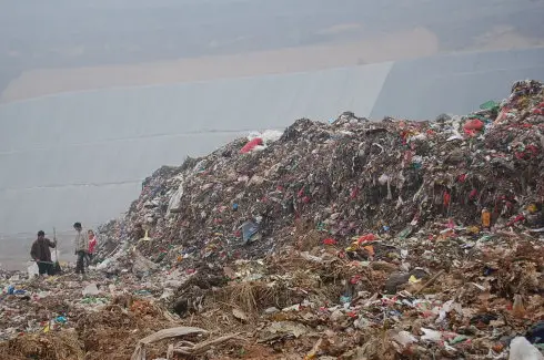 垃圾填埋(mái)場